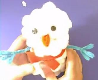 Muñeco de nieve con material reciclado