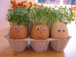 Manualidades Semana Santa: semillero con cáscaras de huevo