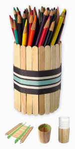 Organizador de bolígrafos con palitos de polo