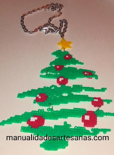 Collar de árbol de Navidad colgante de hamabeads mini