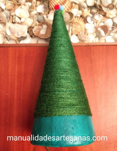 Materiales para árbol navideño con cuerda de embalaje